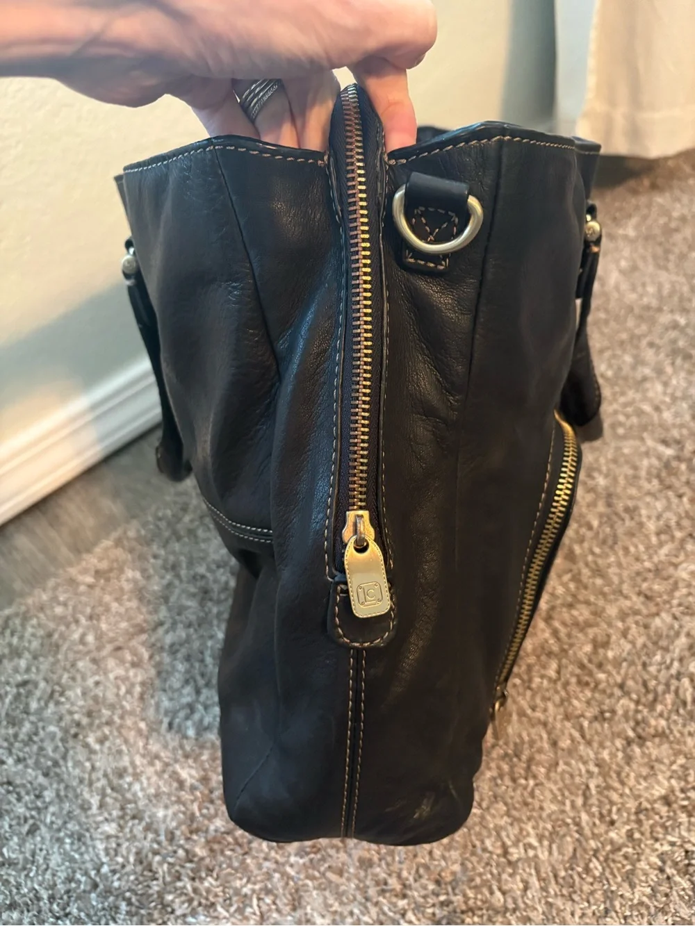 Liz Claiborne black leather satchel tote bag purse